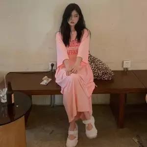 [신상오픈런]여성 레터링 트임 스판 루즈핏 7부 힙무드 롱 드레스 (38292906)