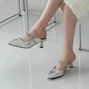 [하프클럽/다잇템]여자 중간힐 베이직 스트랩 스페이스룩 구두