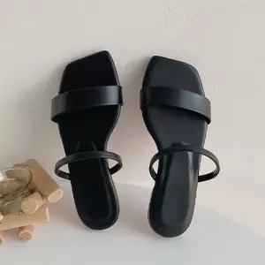 [하프클럽/]여성 2컬러 미니멀 투라인 네추럴 슬리퍼 SL-200