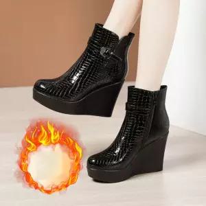 PGXZ030 여성 가을 겨울 에나멜 키높이 빅사이즈 웨지힐 앵클 부츠