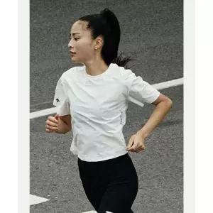 데상트 DESCENTE 우먼스 러닝 쿨링 크롭 티셔츠 아이보리(SQ322RTS75) SQ322RTS75_IVRY
