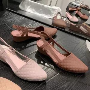 여성플랫슈즈 여자 체크패턴 웨지힐슈즈 가볍고 편안한 젤리슈즈