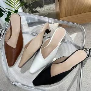 언발란스 사선 절개라인 미들굽 스틸레토힐 뮬 블로퍼 뮬 블로퍼 뮬슬리퍼 뮬스니커즈