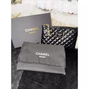 샤넬 GWP 골드 CC 지퍼 퀼팅 화장품 파우치 신품 더스트백 및 박스 포함
