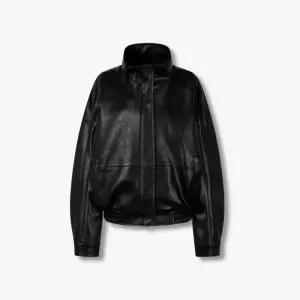 [백화점 홈쇼핑 정품] 스튜디오 톰보이 하이넥집업 신세틱레더 점퍼 9106161102