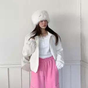 [신상오픈런]트위드봄버 집업 아방 여성 슬림핏 블루종 누빔자켓 (29416569)