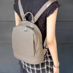 [신상오픈런]여성용 일상 지퍼형 튼튼한 가죽 컬러 라운드 백팩 (38284420)