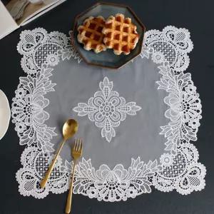 대 사각 자수매트 화이트 레이스 식탁 장식 소품 카페컵받침 coaster 티