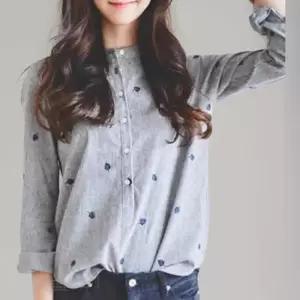 [신상오픈런]여성 유니크 리프 패턴 자수 차이나카라 스트라이프 셔츠 (42006470)