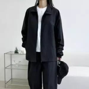 [신상오픈런]여성용 나일론 루즈핏 투웨이 집업 스포츠 자켓 (41992941)