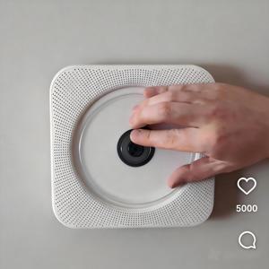 구에레이 충전식 블루투스 CD플레이어 고음질내장스피커 USB재생 FM 라디오 벽걸이 리모컨 포함