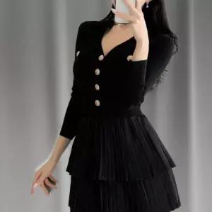 [신상오픈런]여성 브이넥 가디건과 플레어 스커트 골드 버튼 세트 (42513058)