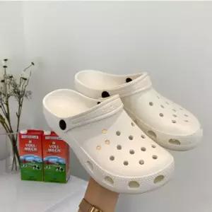 발 편한 여름 슬리퍼 물놀이 샌들 스포츠 쿠션 신발 힐샌들 여자정장구두