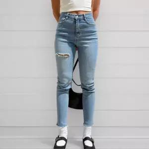 [신상오픈런]여성용 허벅지 컷팅 스판 스키니 청바지 봄 여름 스타일 (33265454)