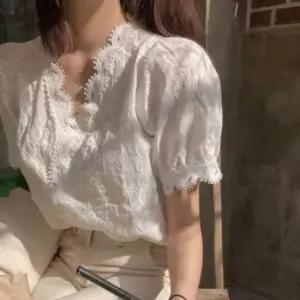 [의류] 레이스 라인 사랑스러운 여성 퍼프 반팔 블라우스