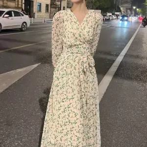 아레니아 가을 원피스 긴팔 여성 봄 롱 꽃무늬 엄마 여름 쉬폰 V넥 K1884 홈웨어 시원한 바캉스 캐주얼 민