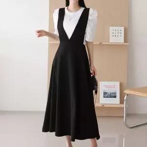 [올리비에스클로젯] 멜빵 플레어 뷔스티에 롱 원피스_O2603OP009B