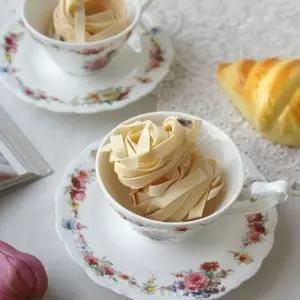 로즈부케 본차이나 커피잔 2인 세트도자기컵 디자디자인 손잡이 찻잔 커피 다기 머그