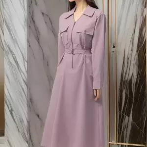 [다잇템]여성 벨티드 주머니 롱 지퍼트임 원피스 (31594436A)