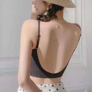 뒷트임 크롭끈나시 뒤태반전 슬리브리스 민소매여성 여성티 레이어드 리스탑 이너 나시 셔츠