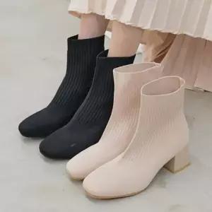 [옷자락]여자 데일리 베이직 니트 스판 삭스 미들 블록힐 앵클부츠 슈즈