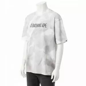 아베이싱에이프 베이프 25FW 오버프린트 로고 릴렉스 핏 반팔 티셔츠 화이트 001CSL301308M