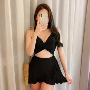 캡내장 원피스수영복 슬리밍비키니 프릴스커트 꼬임 여자 비치웨어 베이직 슬리밍 수영복