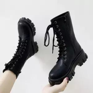 워커부츠 레이스업 통굽 롱부츠 가을 패션여성 여자캐주얼화 슈즈
