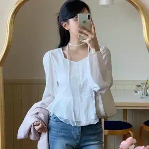 [신상오픈런]레이어드 프릴블라우스 하트넥 롱타이 프린세스라인 (31770080)