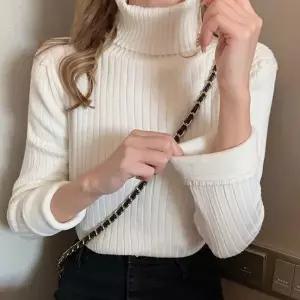 [하프클럽/셀러허브_여성트랜드패션]기모 안감 데일리 골지 폴라티 무난한