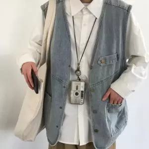 남성 복고풍 스타일 데님 패션 오버핏 청조끼니트티셔츠 반팔 여자 레이어드 여성 여름 카라