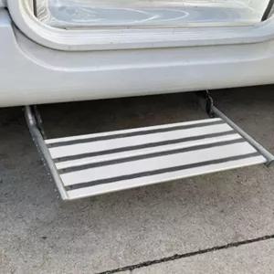 캠핑카 발판 트레일러 지지대 계단 카라반 폴딩 스텝