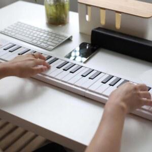 전자키보드 61건반 충전식 키보드 휴대용 건반악기 피아노