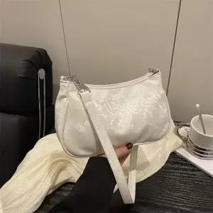 여친 스네이크 가방 숄더백 OP5