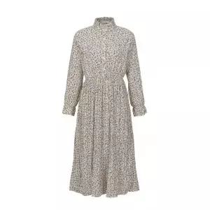 오조크(OZOC) 셔링 플라워 플리츠 패턴 원피스 (택가격: 119000원) 570176