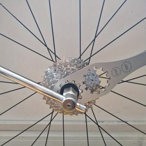 자전거 기어 프리휠 제거 도구 - 인체공학적 핸들이  조절 가능 스프로킷 및 렌치 스테인레스 스틸 소재