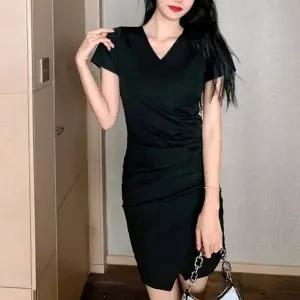 [에이치플러스몰]TBZ 우아한 올검 원컬러 브이넥 반팔 원피스 치마 검정원피스.