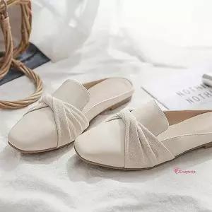 여자 출근 룩 뮬 구두 직장인 봄 편한 코디 슬리퍼 룩편한 봄직장인 뮬구두uvw393