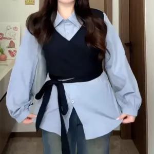 벨티드베스트 페이크 파란색 레이어링 나시 여성 패션 블라우스 레이어드