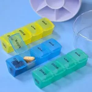 ( )여행용 주간 플랜 약 통