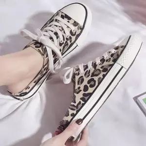 [라일리] Rly 봄 뮬 스니커즈 여성단화 슬립온 호피 레오파드