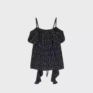 [LAP ] 오프숄더 잔꽃 스트링블라우스 AR2WB641_DG