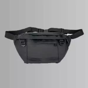 편안함과 실용성을 겸비한 남성 힙색 캐주얼 패션