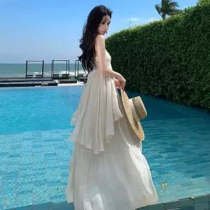 여성용 스커트 롱 빈티지 세트 핏예쁜 해변 정장세트 프렌치 분위기 하늘하늘 바캉스 로맨틱 나시 홀터넥