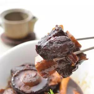 [라움푸드] 쑥이네 돼지갈비찜 700g + 춘식이 소갈비찜 700g