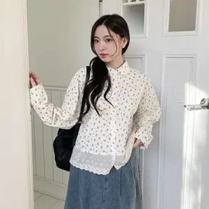 [옷자락]여자 잔꽃무늬 레이스 면혼방 루즈핏 셔츠