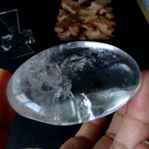 돌멍 4278호실물 천연 원석 크리스탈 스톤 수정석 힐링 물수정 수정돌