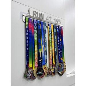 장식대 메달보관 마라톤 그린웨이 메달거치대 스포츠 완주 RUNNING 하프 펴다 간편금 기념