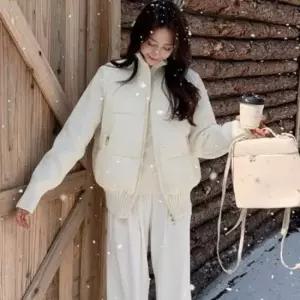 여성 루즈핏 크롭 하이넥 패딩 니트 조끼