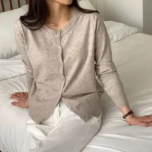 [NS홈쇼핑][샵앤] 여성 라운드넥 무지 베이직 봄 니트 가디건 21DS-WCD-5165[35771119]